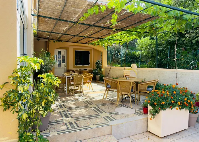 Jadran Apartments