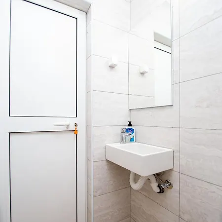 Jadran Apartments Rafailovici Exterior photo